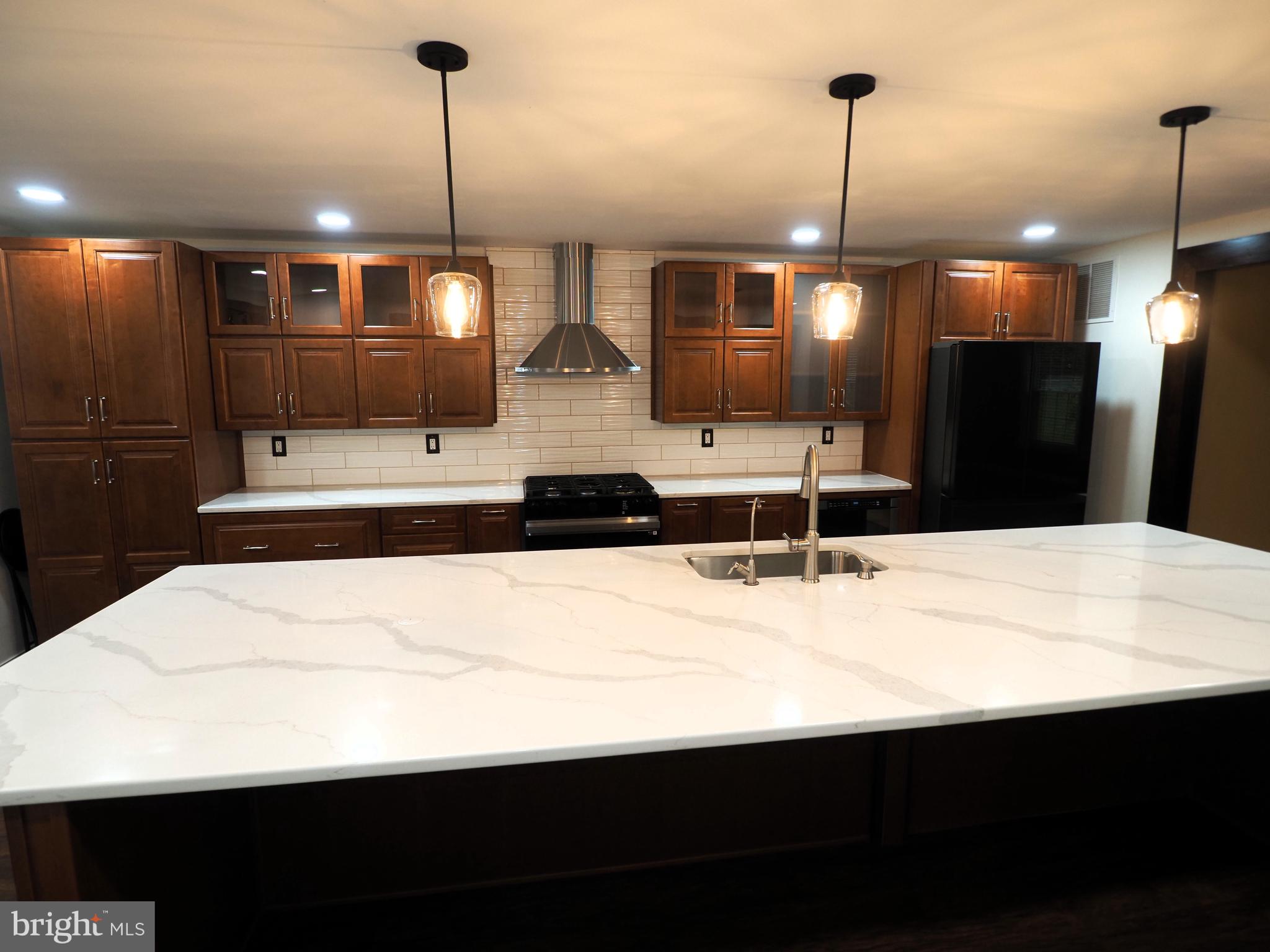 TOP OF THE WEDGE - Residential