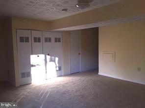 THE COLONY - Residential Lease