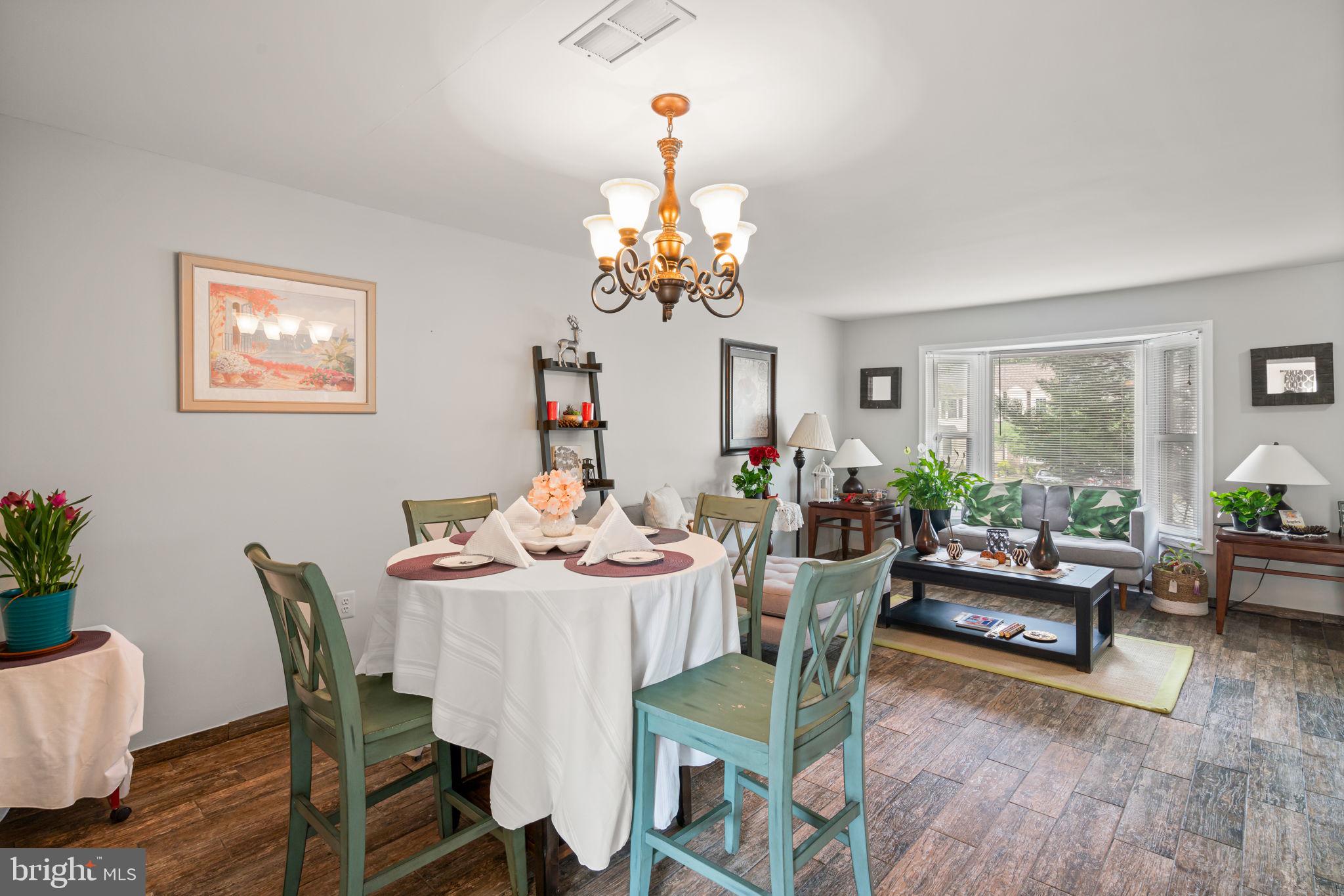 HERITAGE CROSSING - Residential