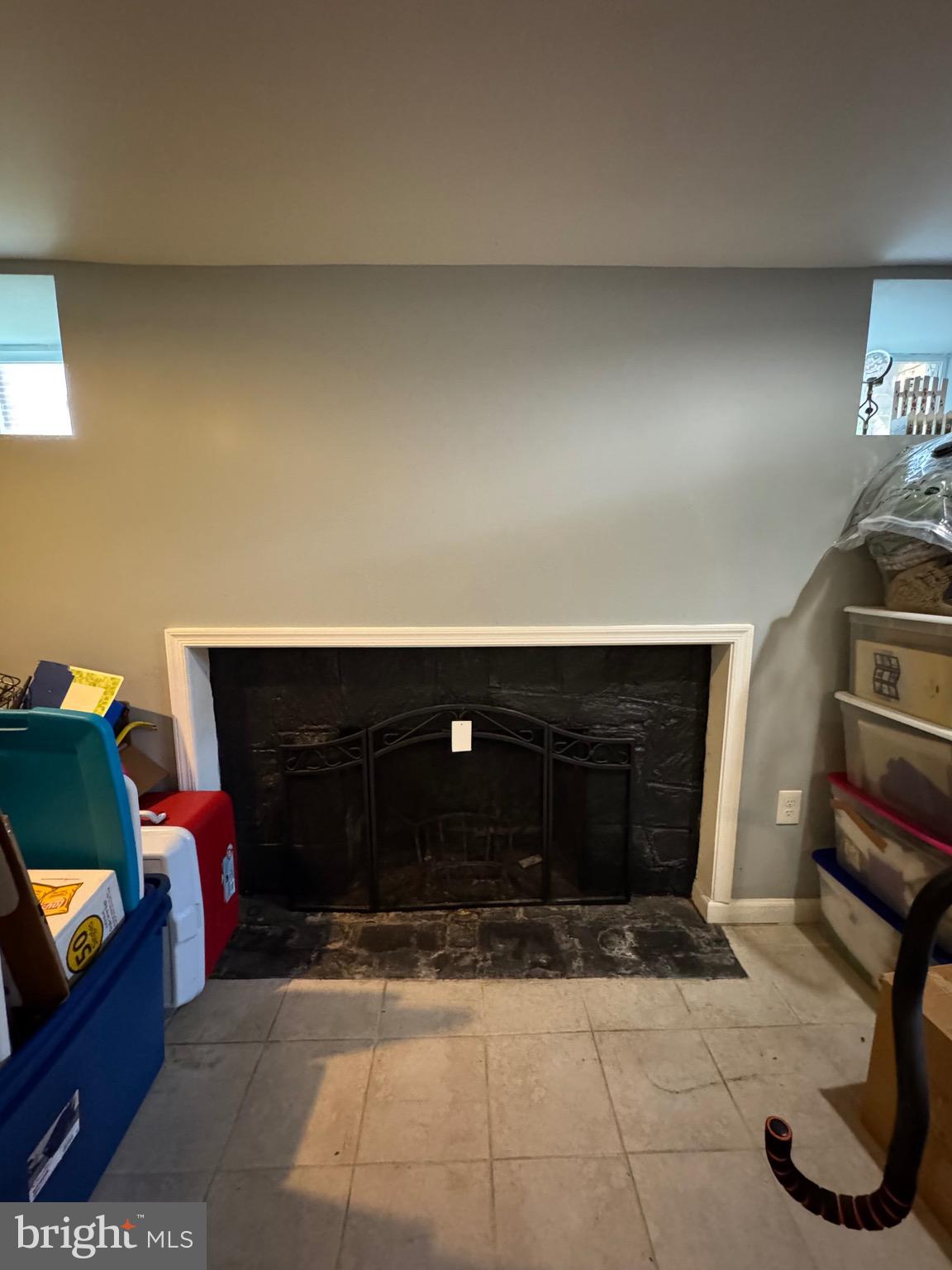 STONEWOOD-PENTWOOD-WINSTON - Residential