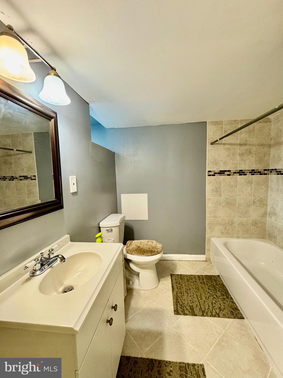 STONEWOOD-PENTWOOD-WINSTON - Residential