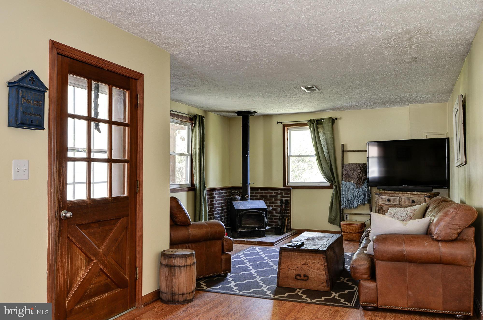 CHESTNUT HILL - Residential