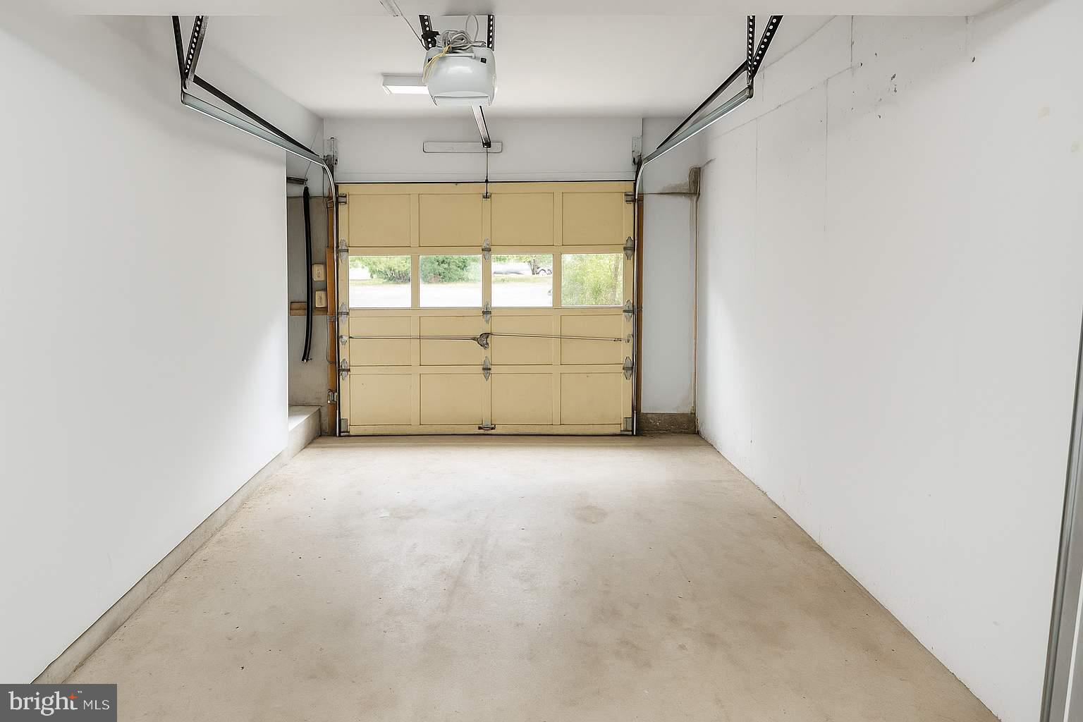 FERNSHIRE FARMS - Residential Lease