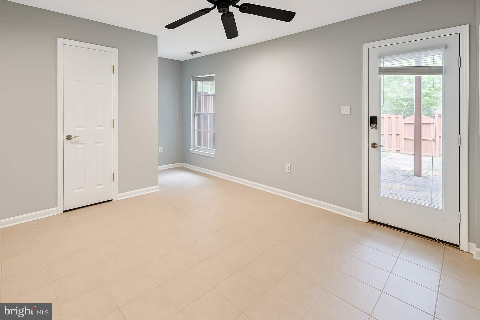 FERNSHIRE FARMS - Residential Lease