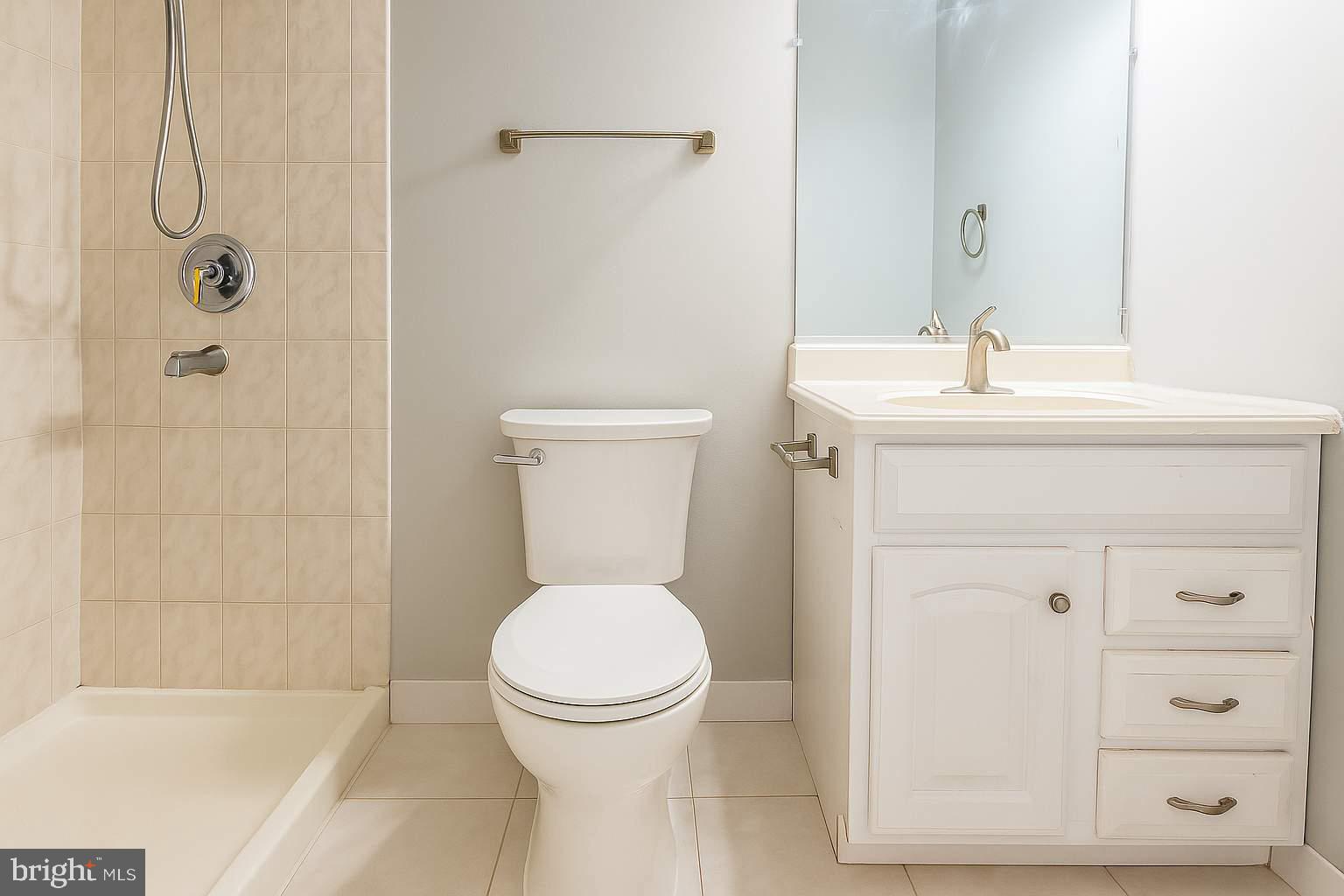 FERNSHIRE FARMS - Residential Lease