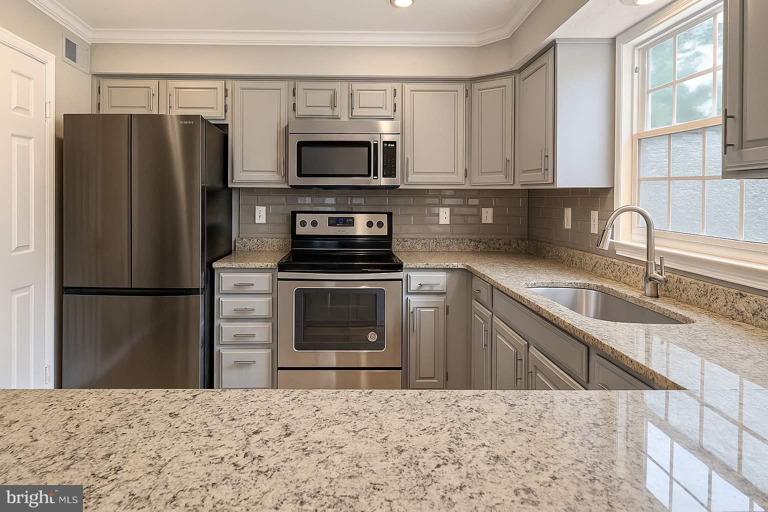 FERNSHIRE FARMS - Residential Lease