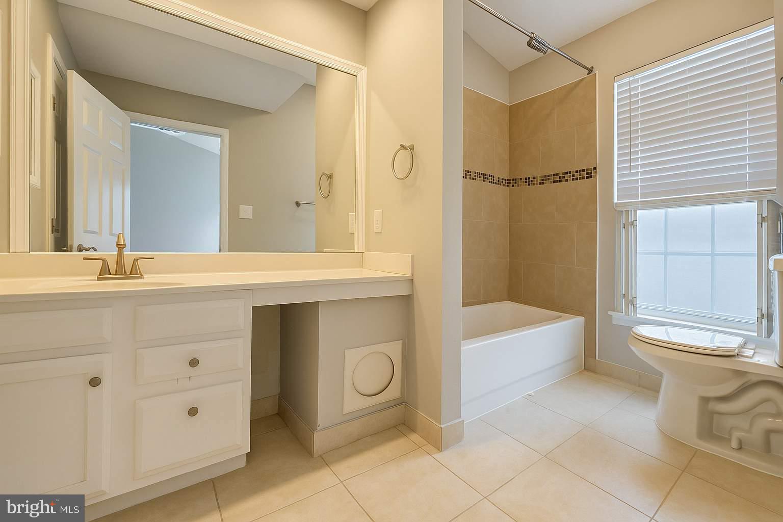 FERNSHIRE FARMS - Residential Lease