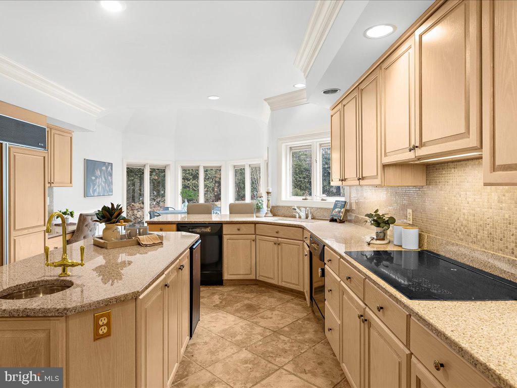 LAURELFORD - Residential