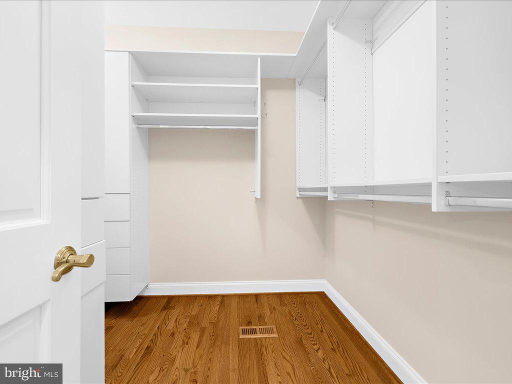 LAURELFORD - Residential