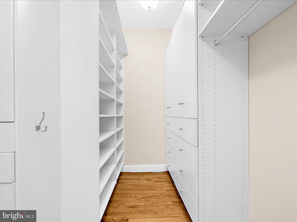 LAURELFORD - Residential