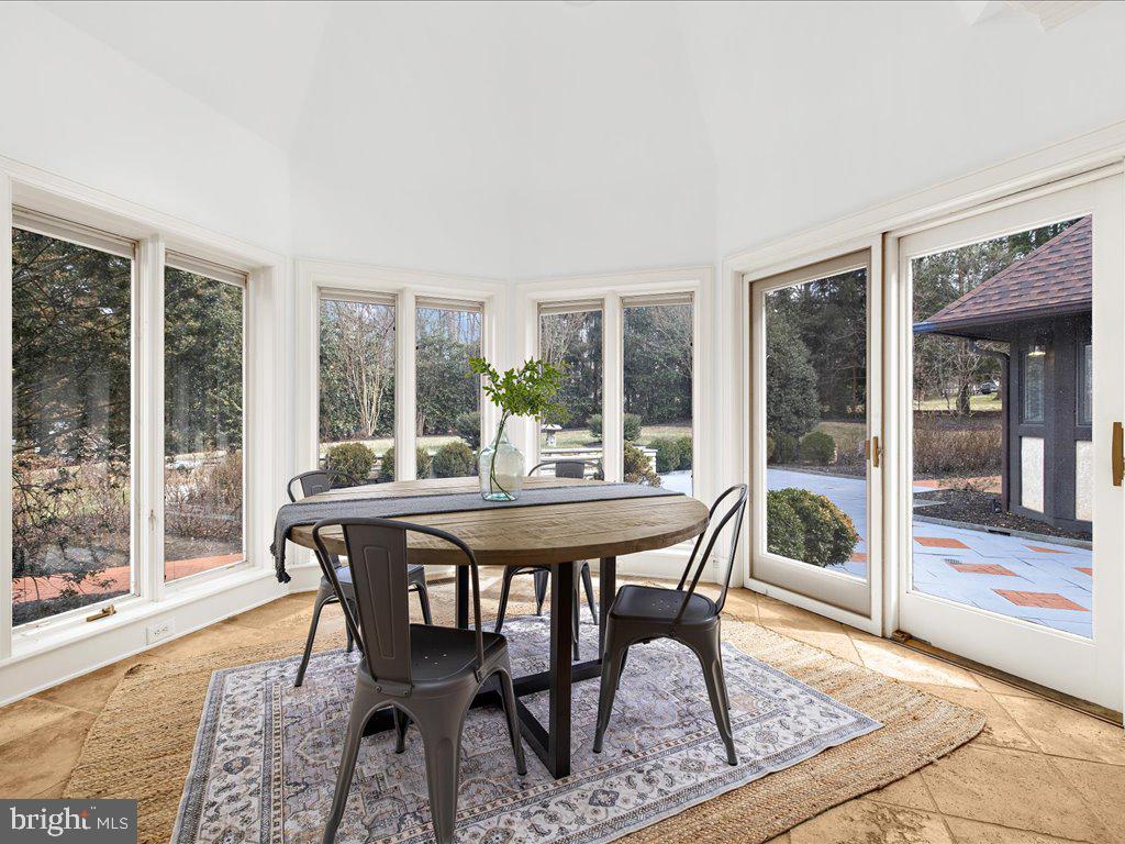 LAURELFORD - Residential