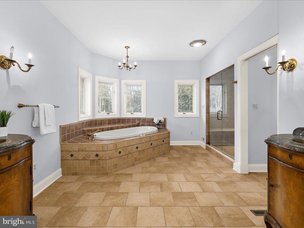 LAURELFORD - Residential