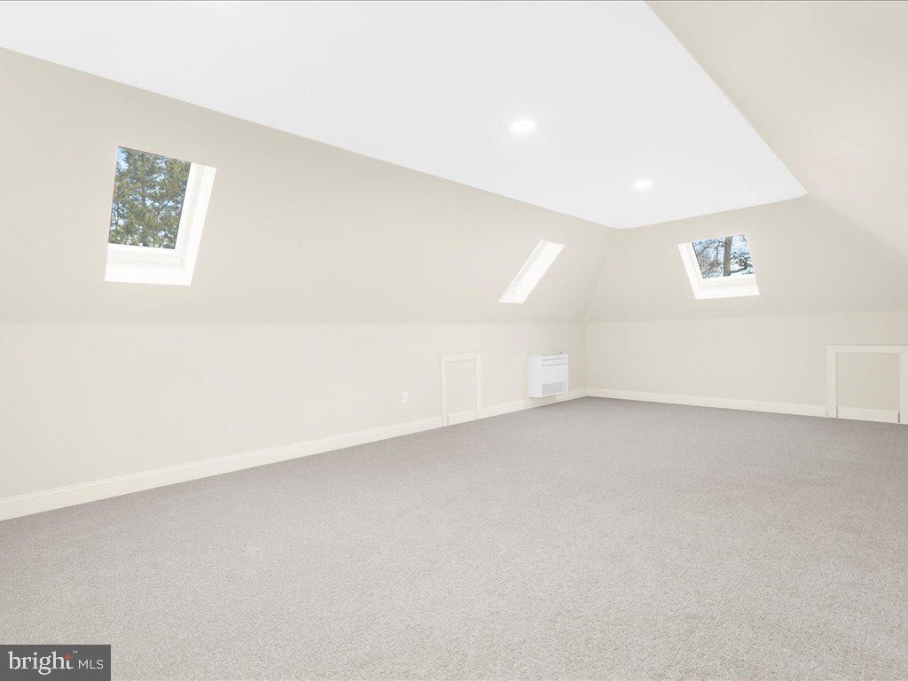 LAURELFORD - Residential