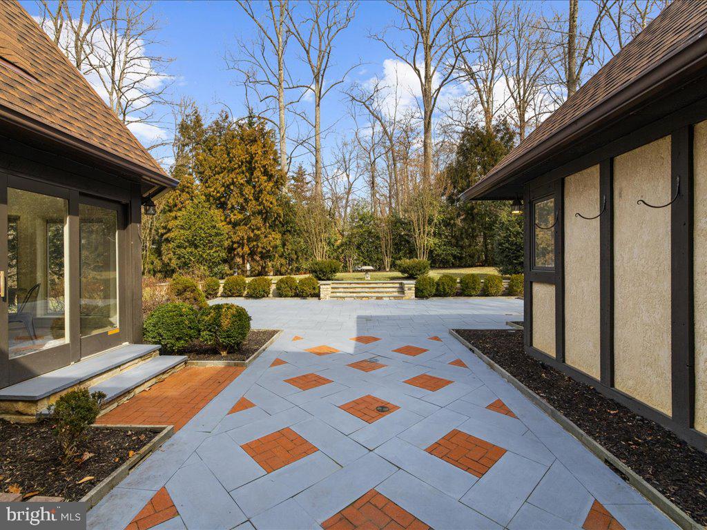 LAURELFORD - Residential