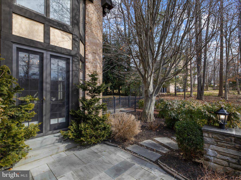 LAURELFORD - Residential