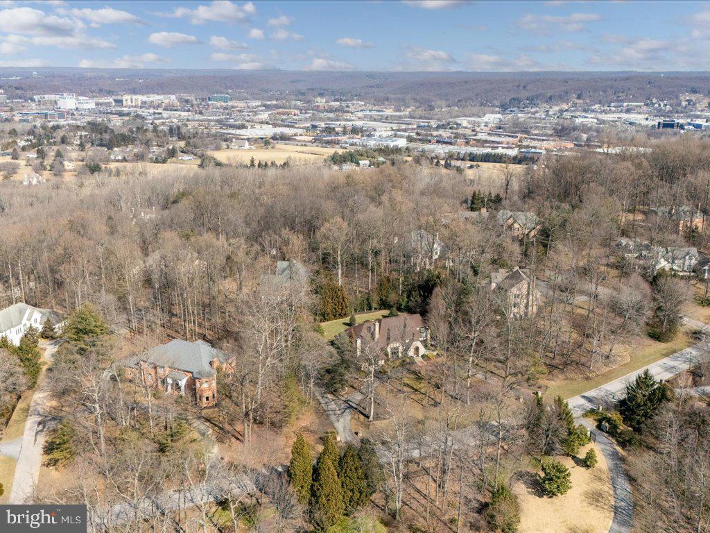 LAURELFORD - Residential