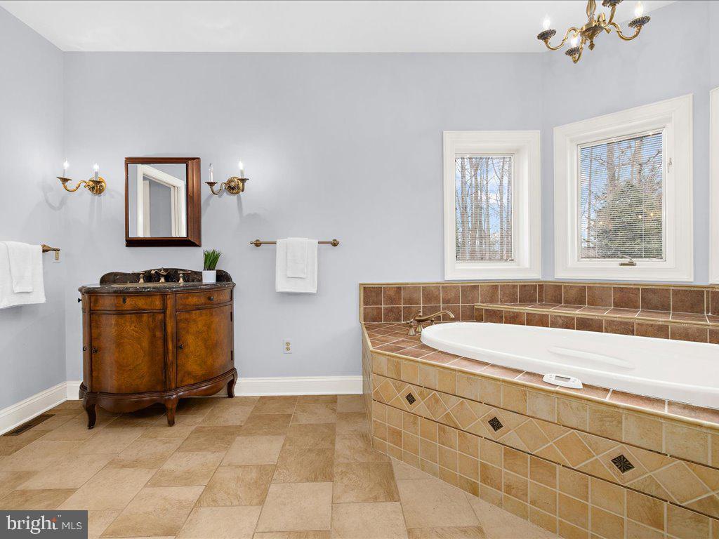 LAURELFORD - Residential