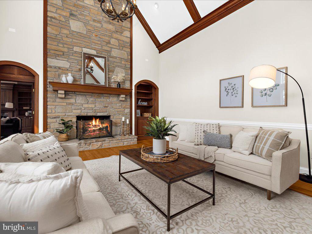 LAURELFORD - Residential