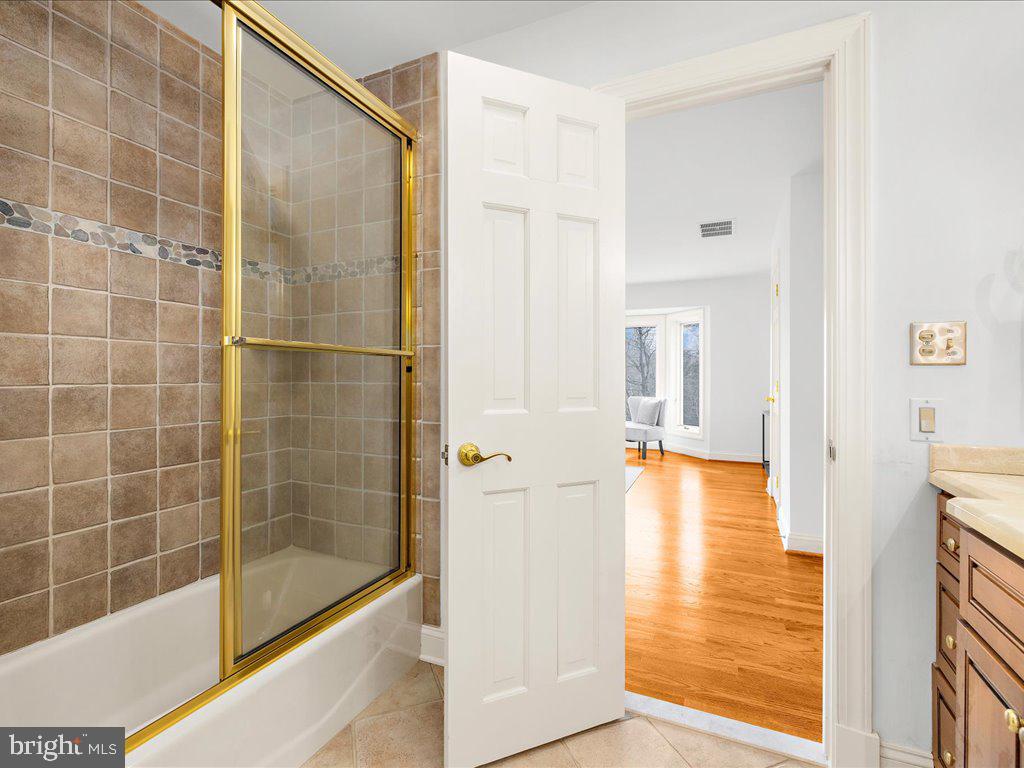 LAURELFORD - Residential