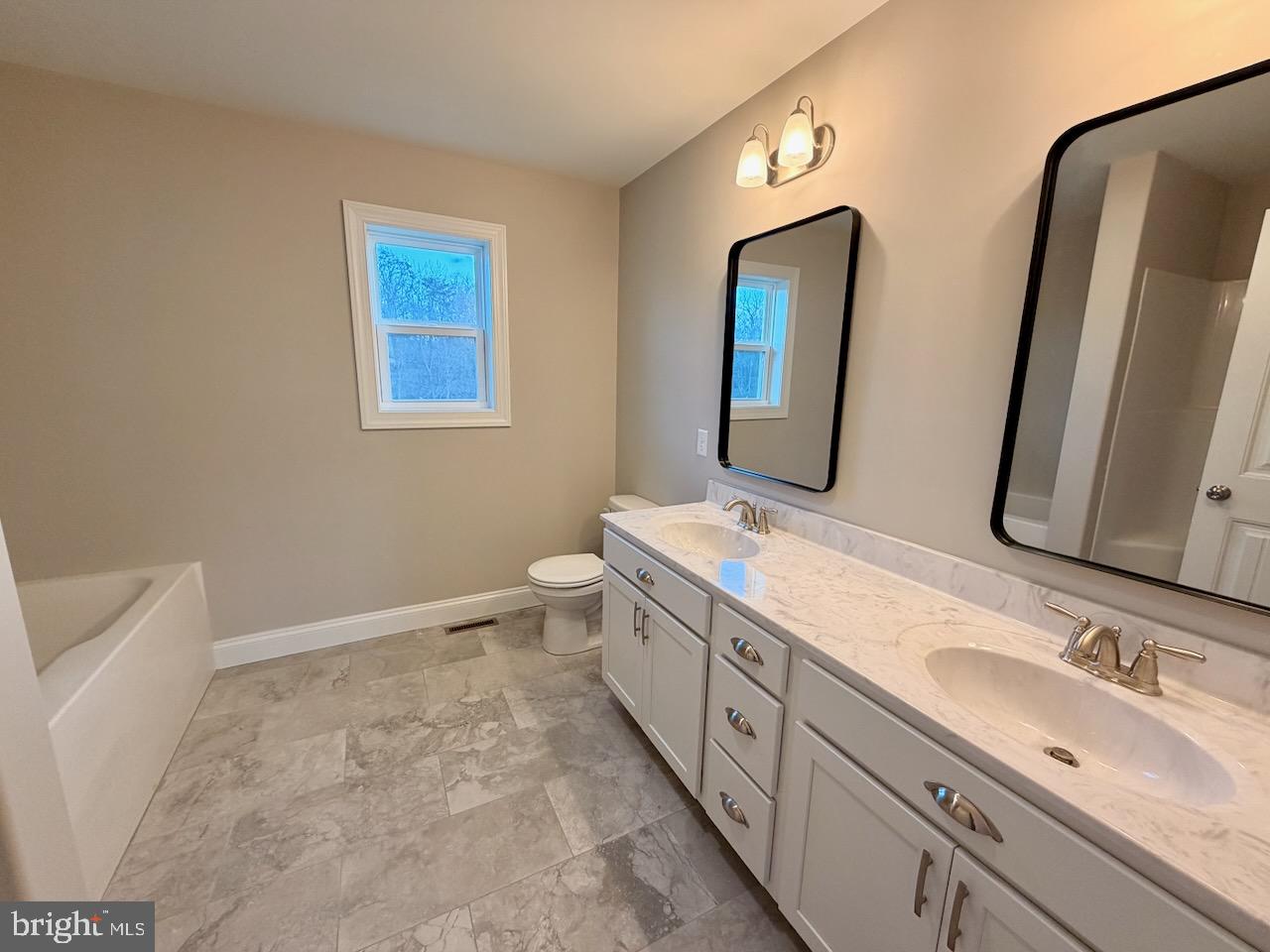 WHISKEY RUN ESTATES - Residential