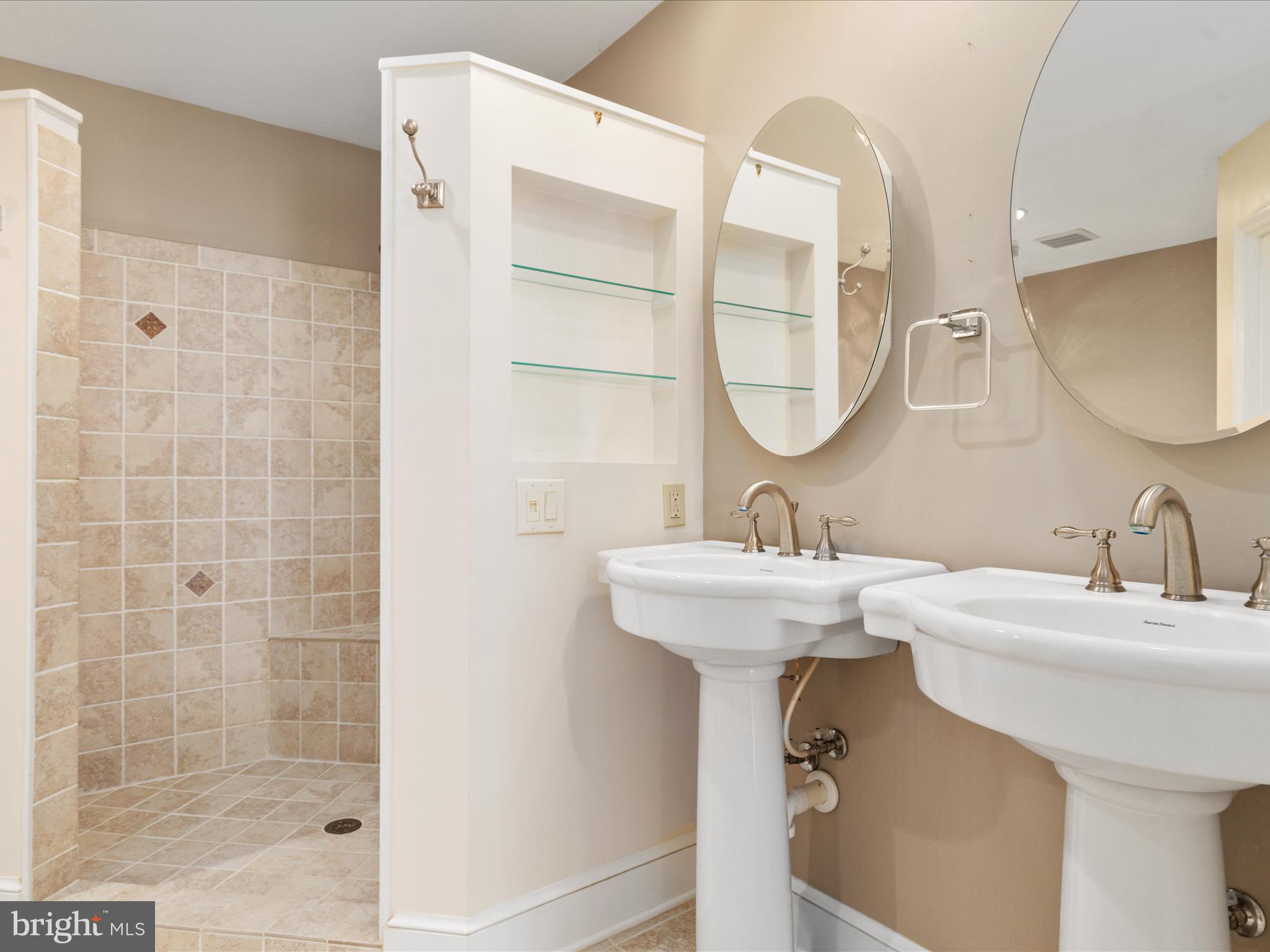 SHEN VALLEY GOLF - Residential