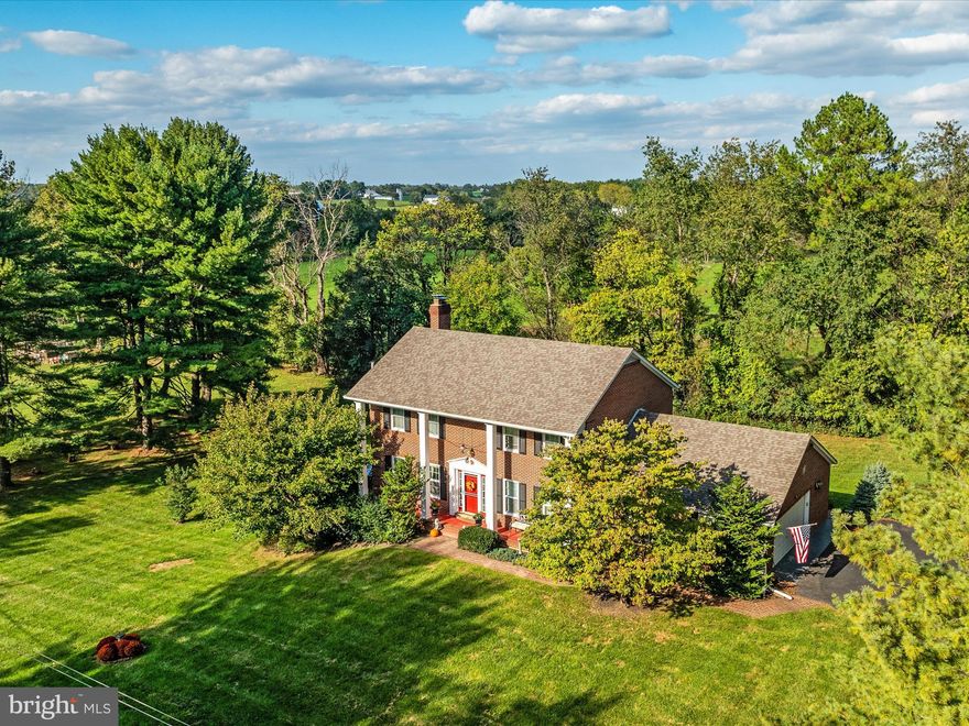 Beautiful three level brick colonial located on a one acre lot and adjacent to the Shenandoah Valley Golf Club. This 5BR/3.5BA home has been updated and well cared for throughout. Home features two wood- burning fireplaces, hardwood floors on the main and upper levels, updated gourmet kitchen with center island cooktop, double wall ovens,  abundant cabinet/counter space and more. The main level has a formal living, dining and family room, mudroom/laundry area, a walkout thru French doors to a rear deck with sunshade to take in the views of nature.  The upper level is comprised of a large primary suite with updated bath (jetted oversized tub, walk-in shower, double vanity and more). There are also three generously sized bedrooms and an additional bath. The lower level features a large family room/flex space, an additional bedroom, full bath, fireplace and a walkout to a beautiful solarium (2020). Some recent updates include 2022 electrical panel, 2022 driveway, 2022 alarm and fire systems, exterior painting completed June 2023, seal driveway 2023 and much more. Within 10 years, updates include HVAC system, water softener system, roof, gutters and down spouts and kitchen and baths. The home is completed by a 2 car side-load garage, exterior shed, tons of storage and much more. Minutes to Front Royal, I-66 and shopping. Don't miss this one! Open House Sun. Nov 17th from 1-3pm.