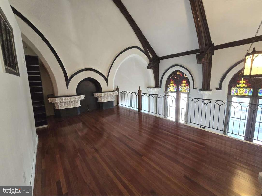 MANAYUNK - Residential Lease