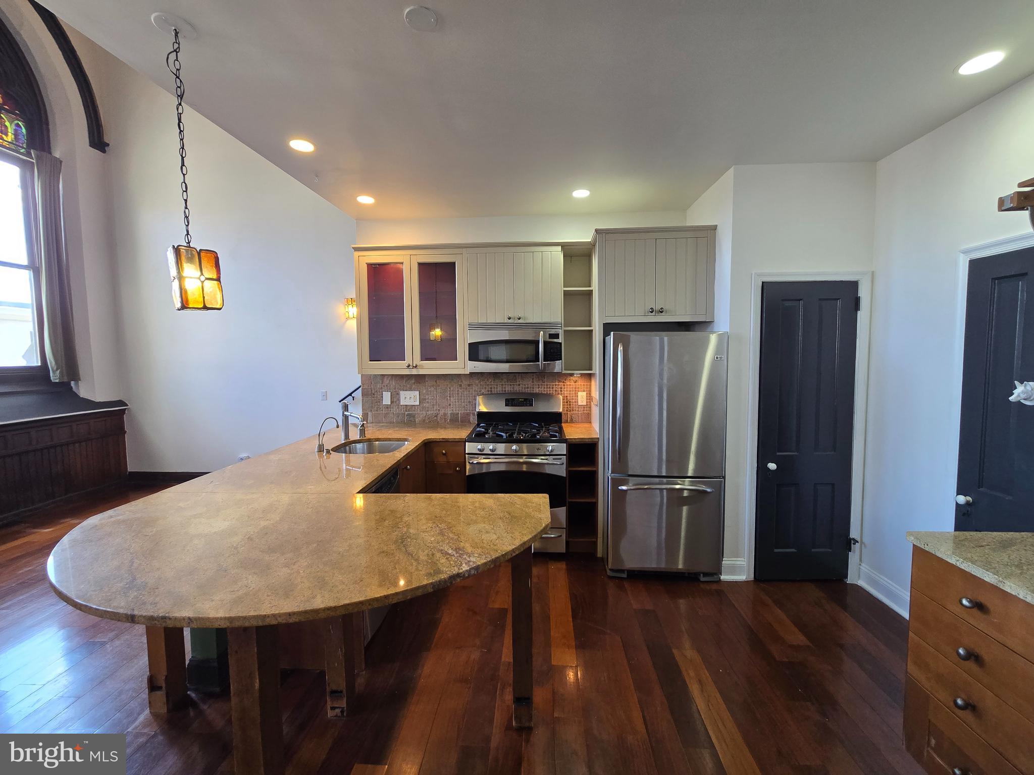 MANAYUNK - Residential Lease