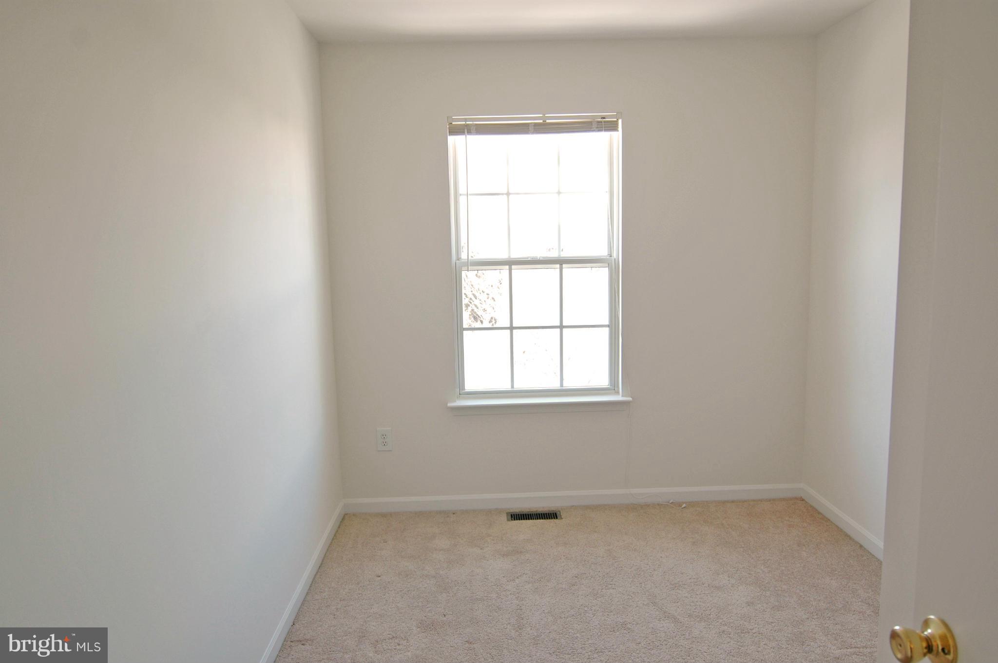 OAKLAND FARM - Residential Lease