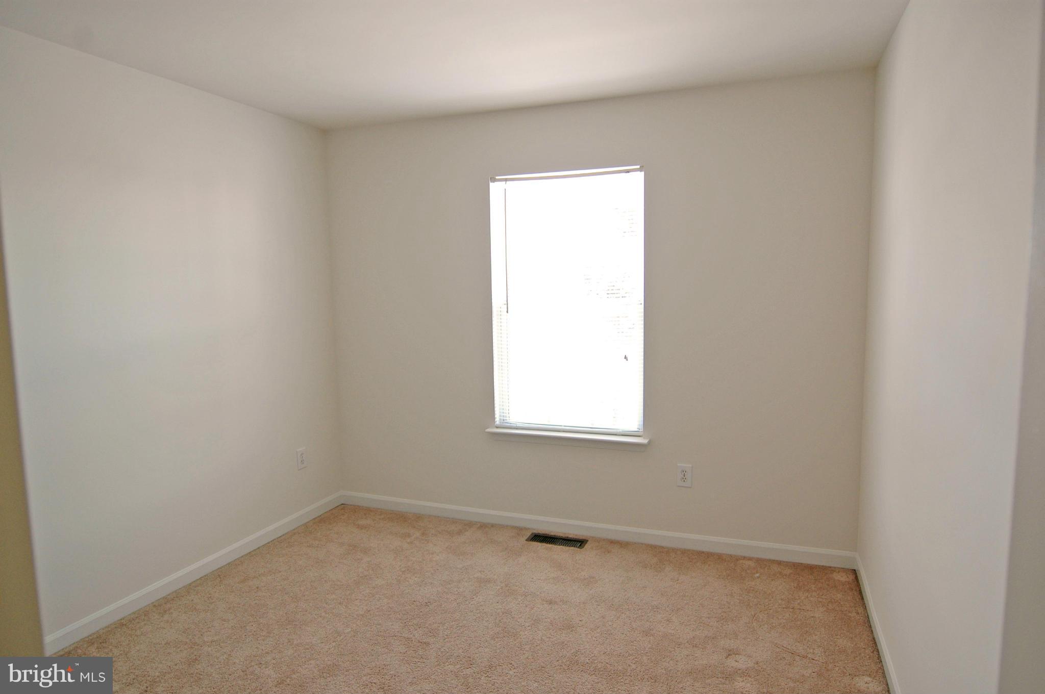 OAKLAND FARM - Residential Lease