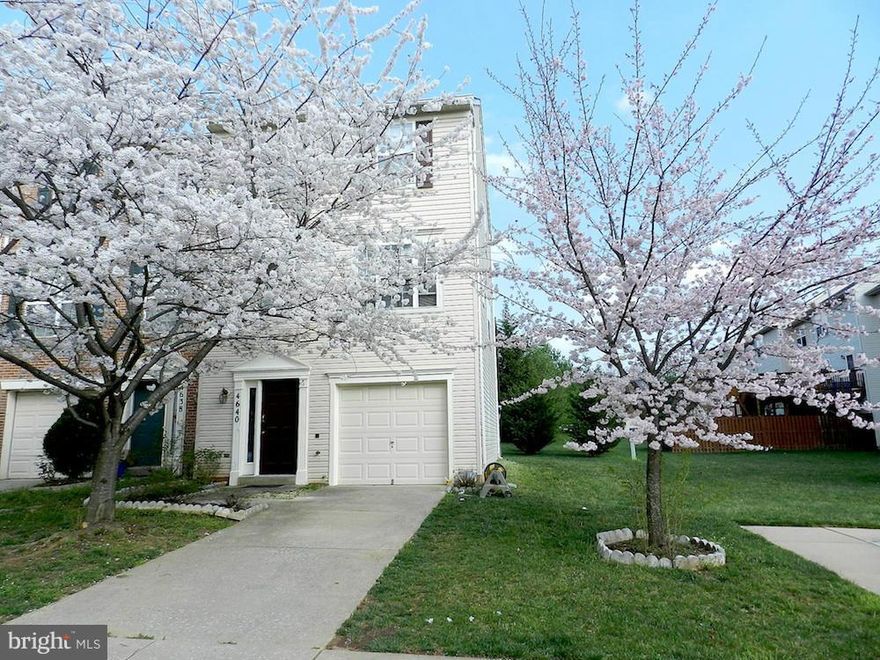 This end-unit townhome is located in Olney, MD, a town ranked by Money magazine as one of "America's Best Places to Live".  Functional layout with all of the bedrooms on third level with a full bath, and kitchen and living area on the second. Just outside the living area is an enormous deck with panoramic views into a backyard/common area. Bonus room on main floor perfect for office or game room.