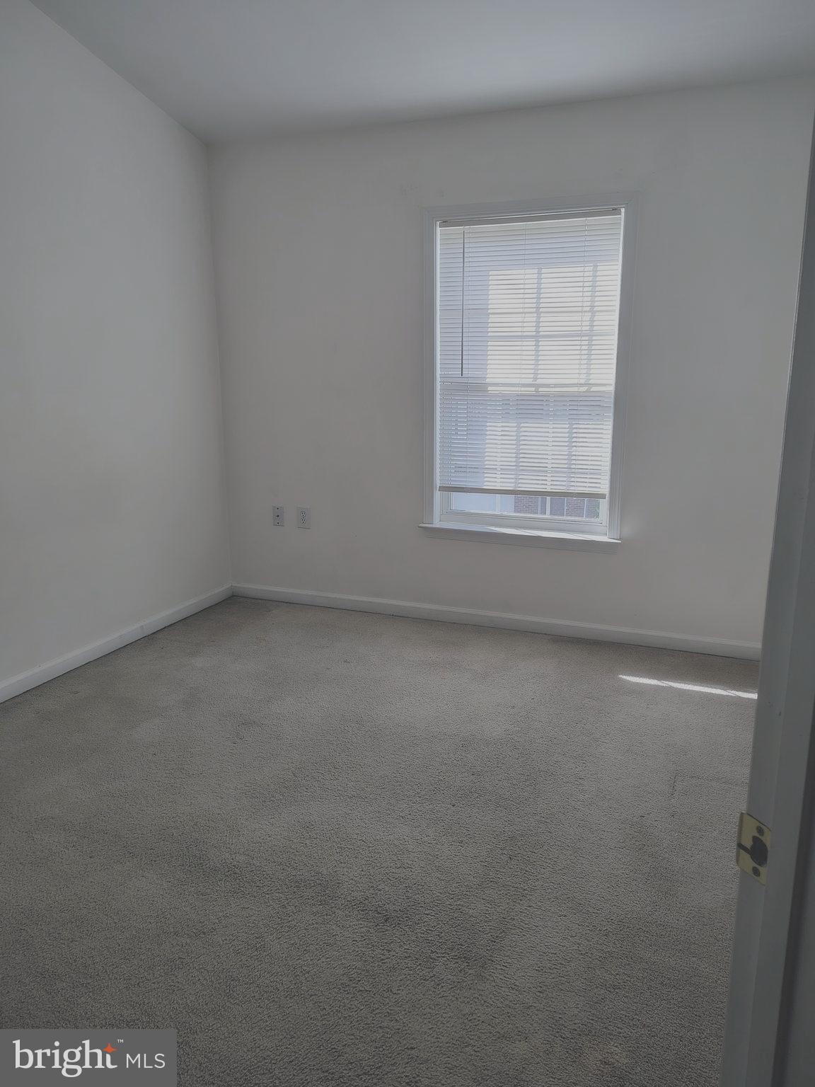 COUNTY GREEN - Residential Lease