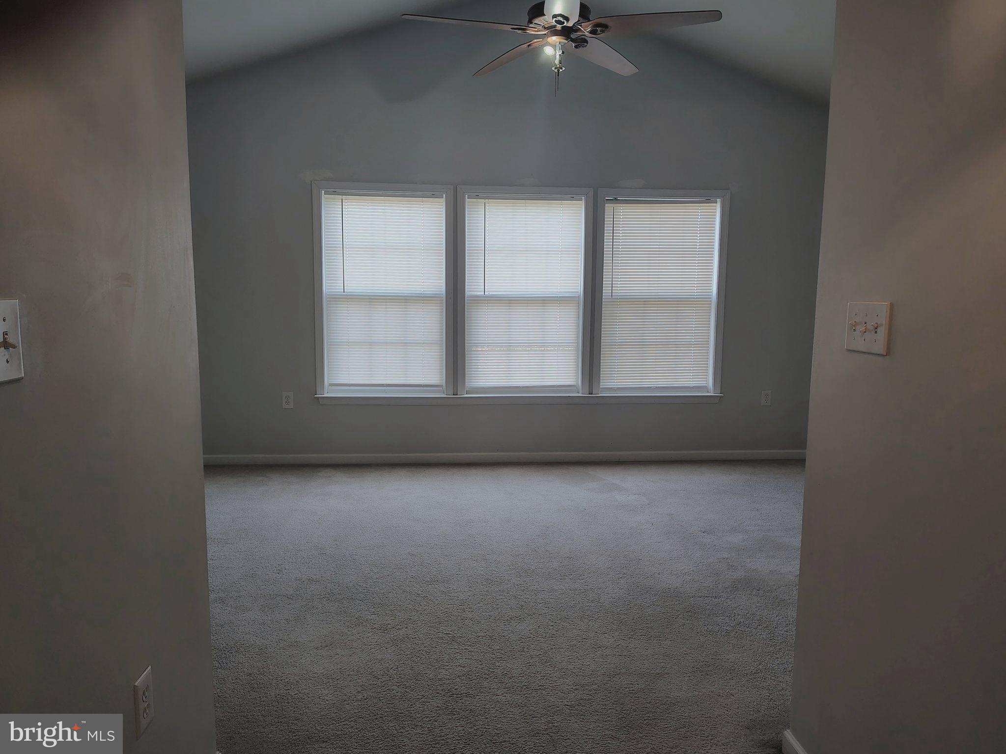 COUNTY GREEN - Residential Lease