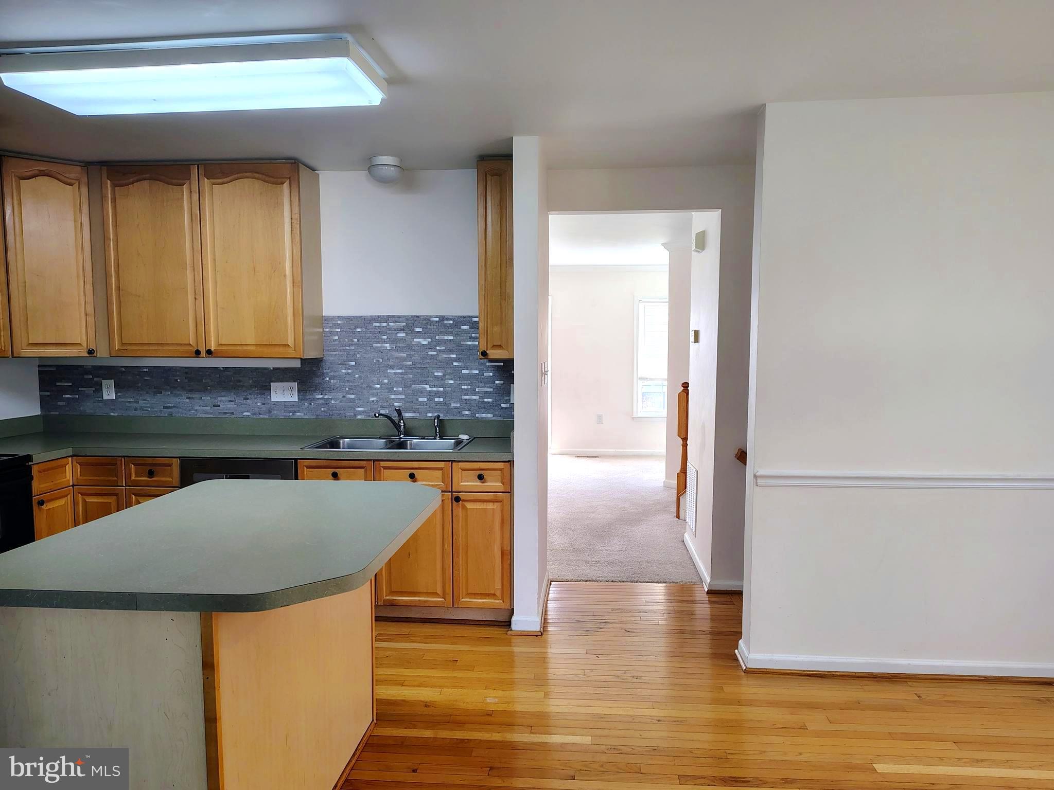 COUNTY GREEN - Residential Lease