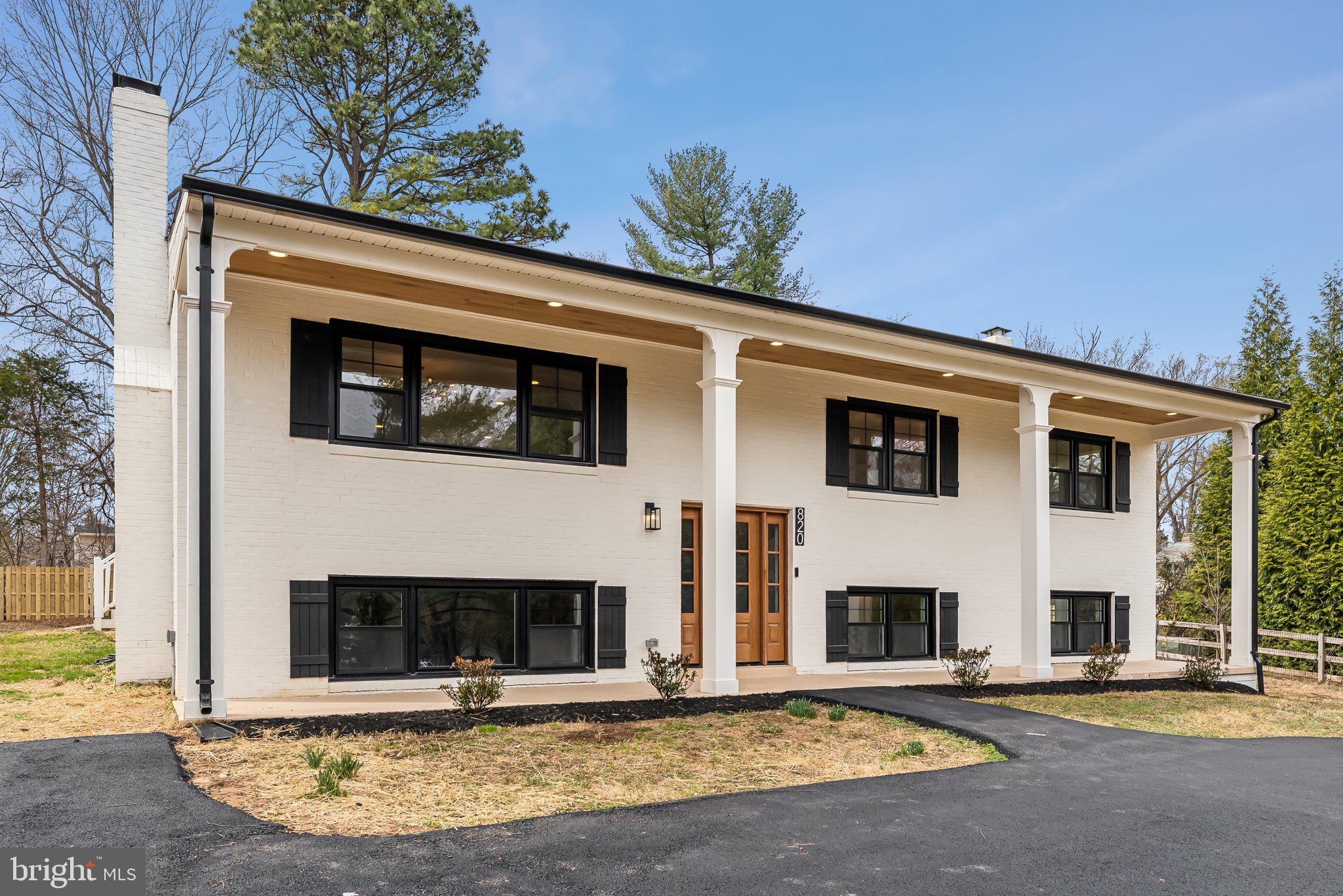 820 WALKER ROAD