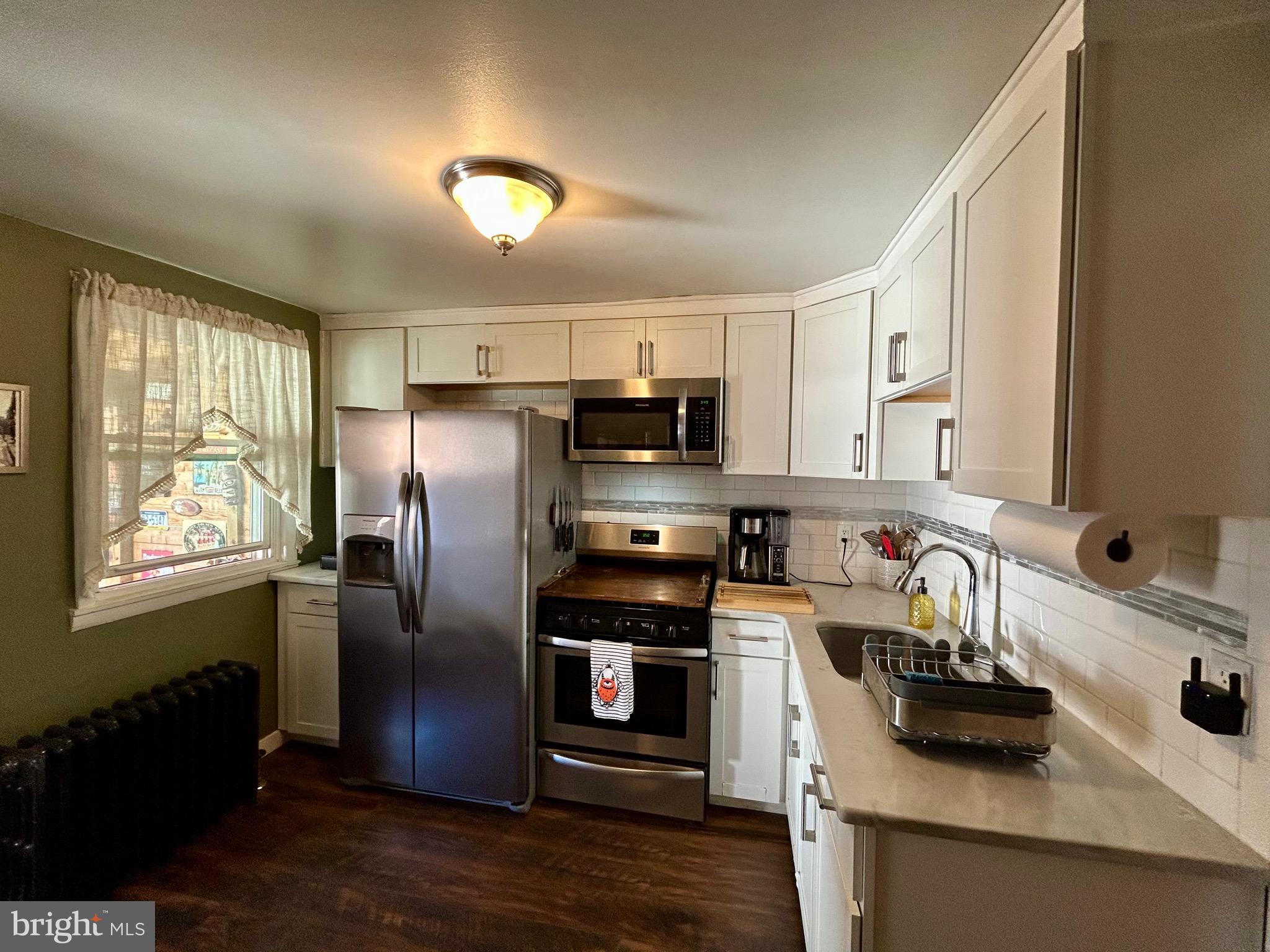 PORT RICHMOND - Residential