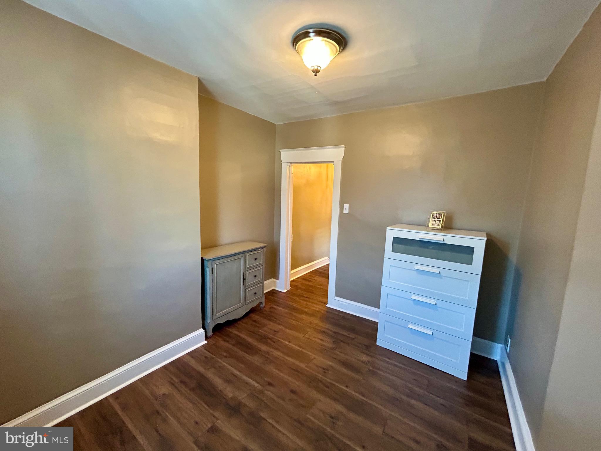 PORT RICHMOND - Residential