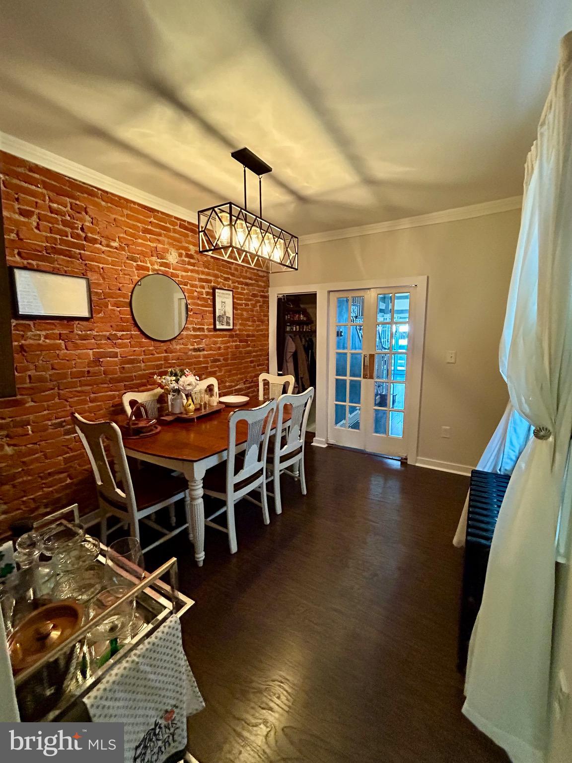 PORT RICHMOND - Residential