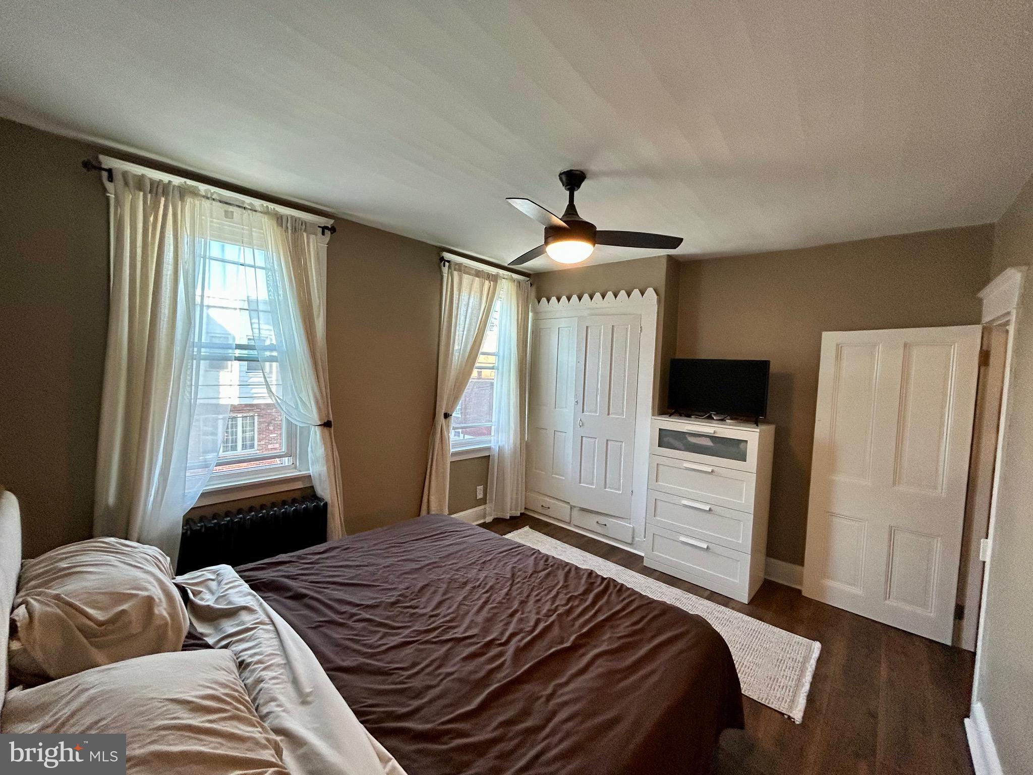 PORT RICHMOND - Residential