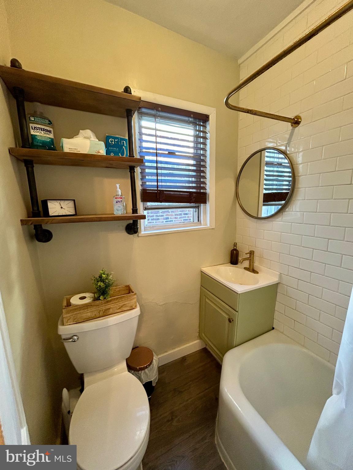 PORT RICHMOND - Residential