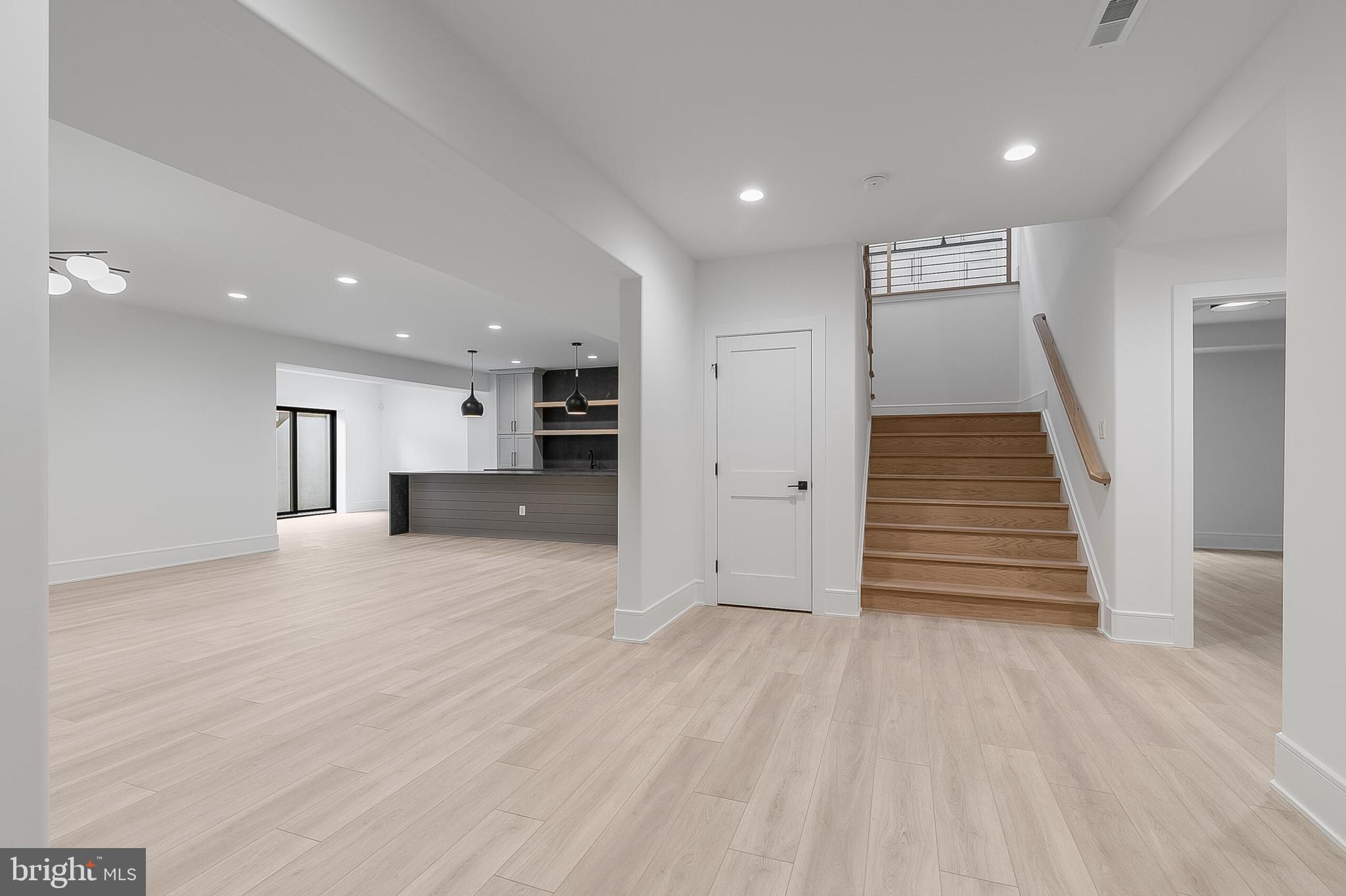 RUCKERS LANGLEY - Residential