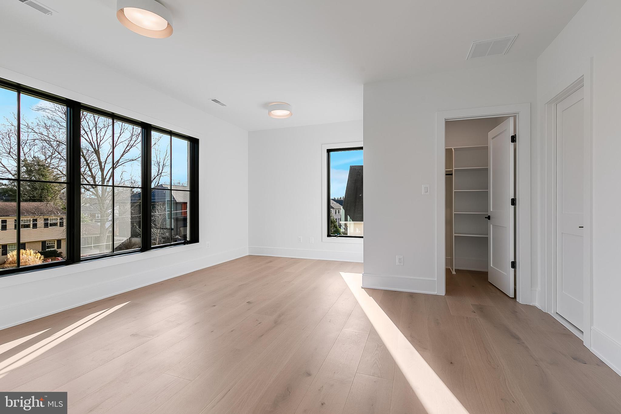 RUCKERS LANGLEY - Residential