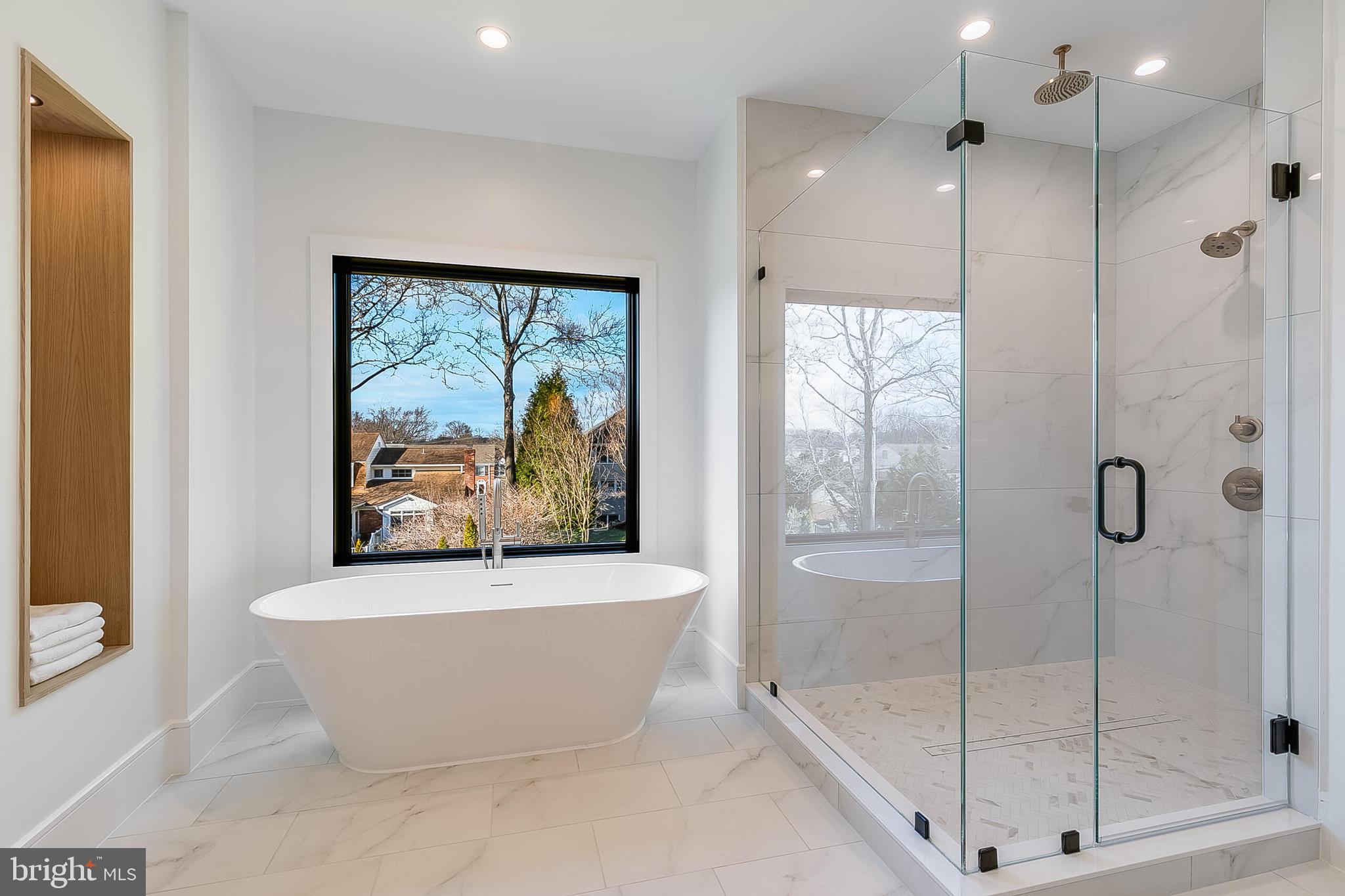 RUCKERS LANGLEY - Residential