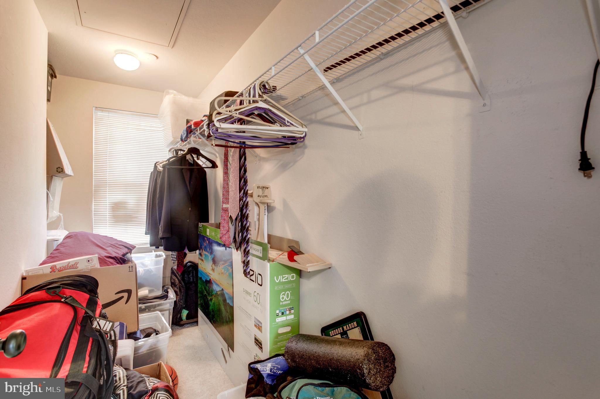 GATES OF FAIR LAKES - Residential Lease