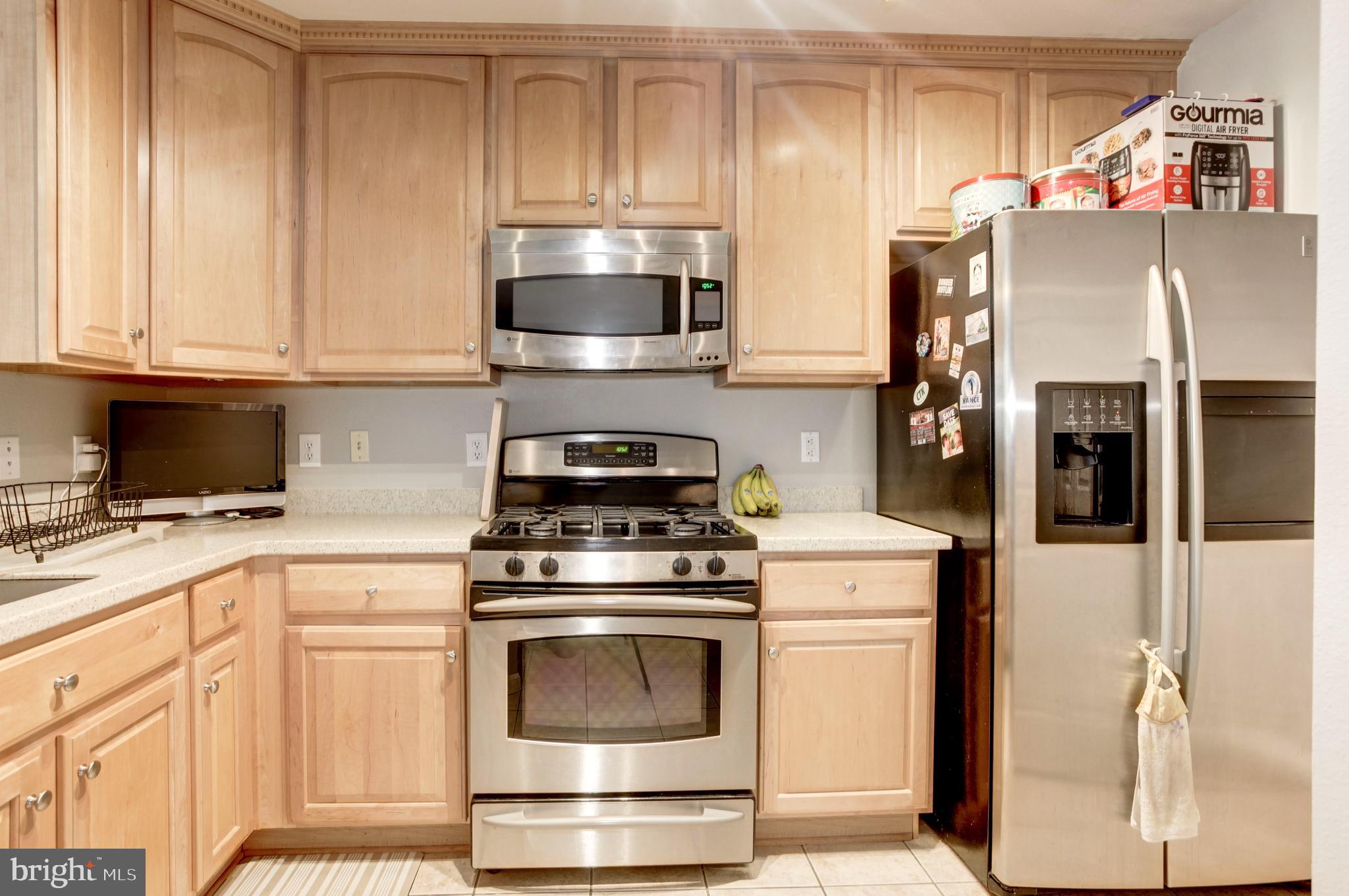 GATES OF FAIR LAKES - Residential Lease