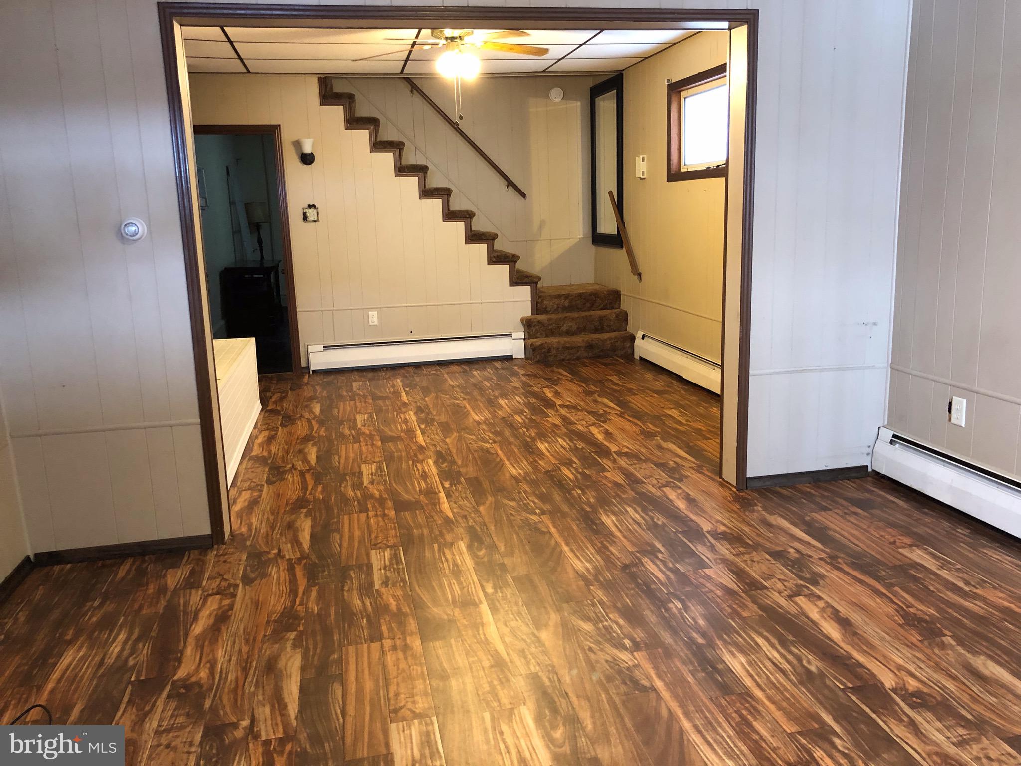 FRACKVILLE - Residential