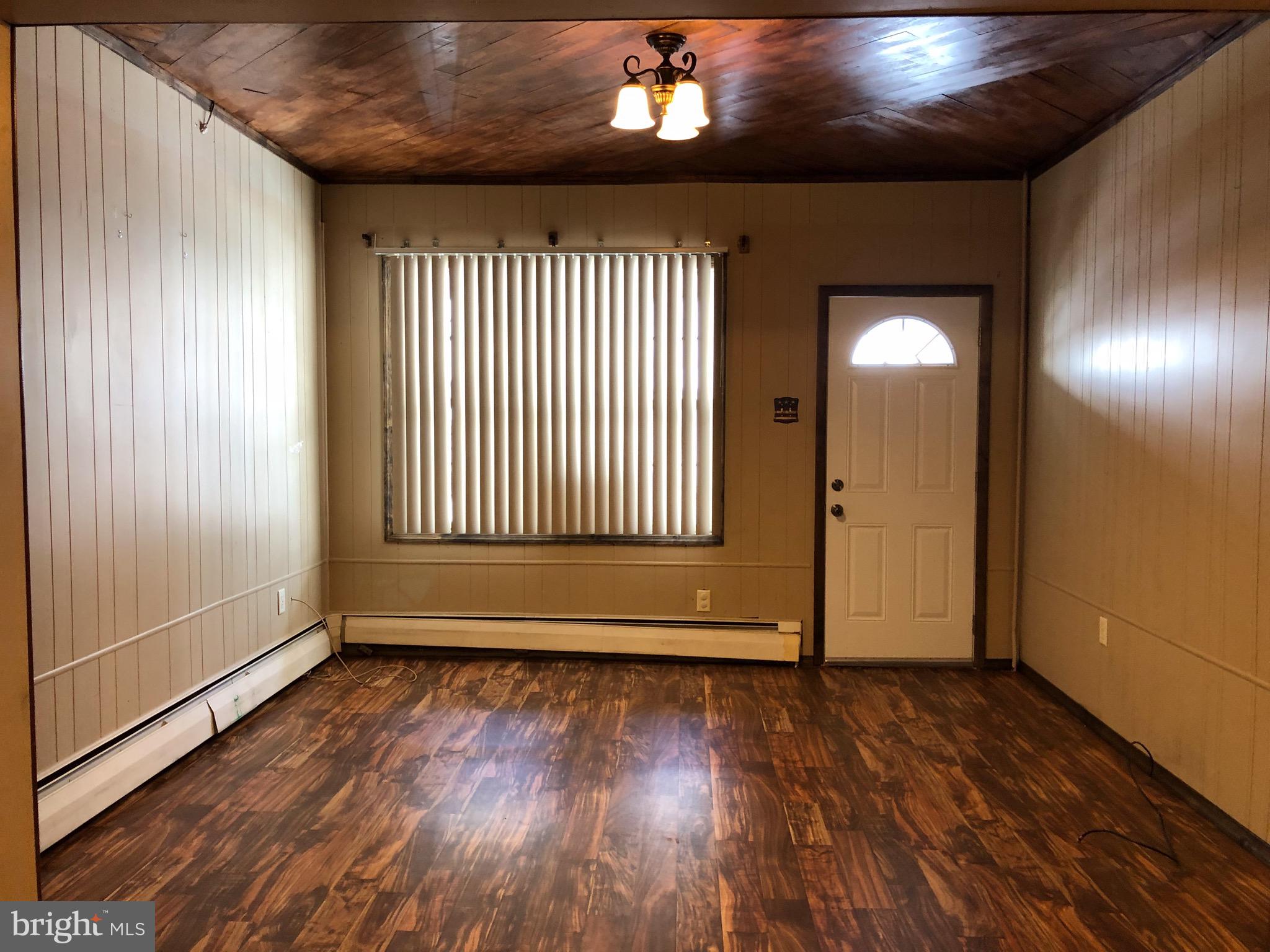 FRACKVILLE - Residential