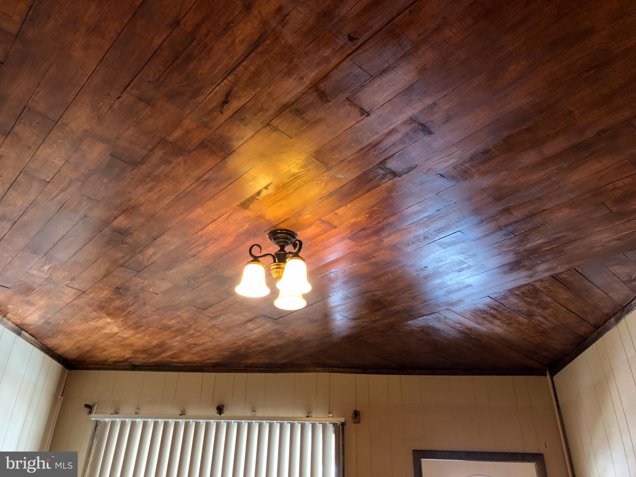 FRACKVILLE - Residential