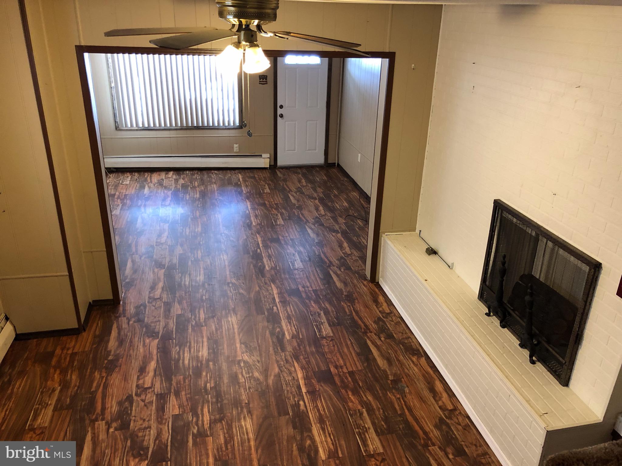 FRACKVILLE - Residential