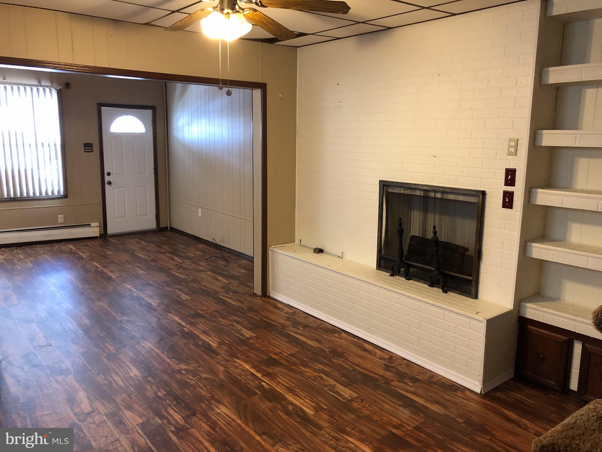 FRACKVILLE - Residential